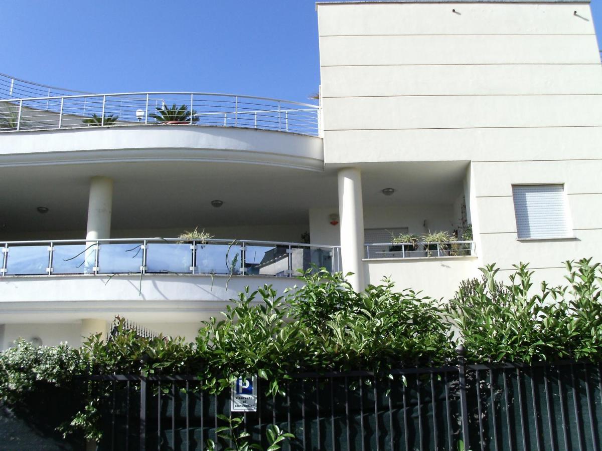 B&B Stazione Latina Sermoneta Exterior foto